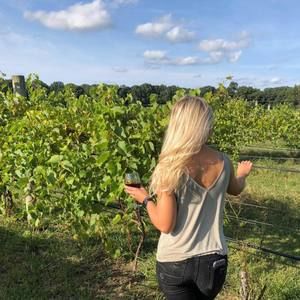 Meet your Posher, Lauren